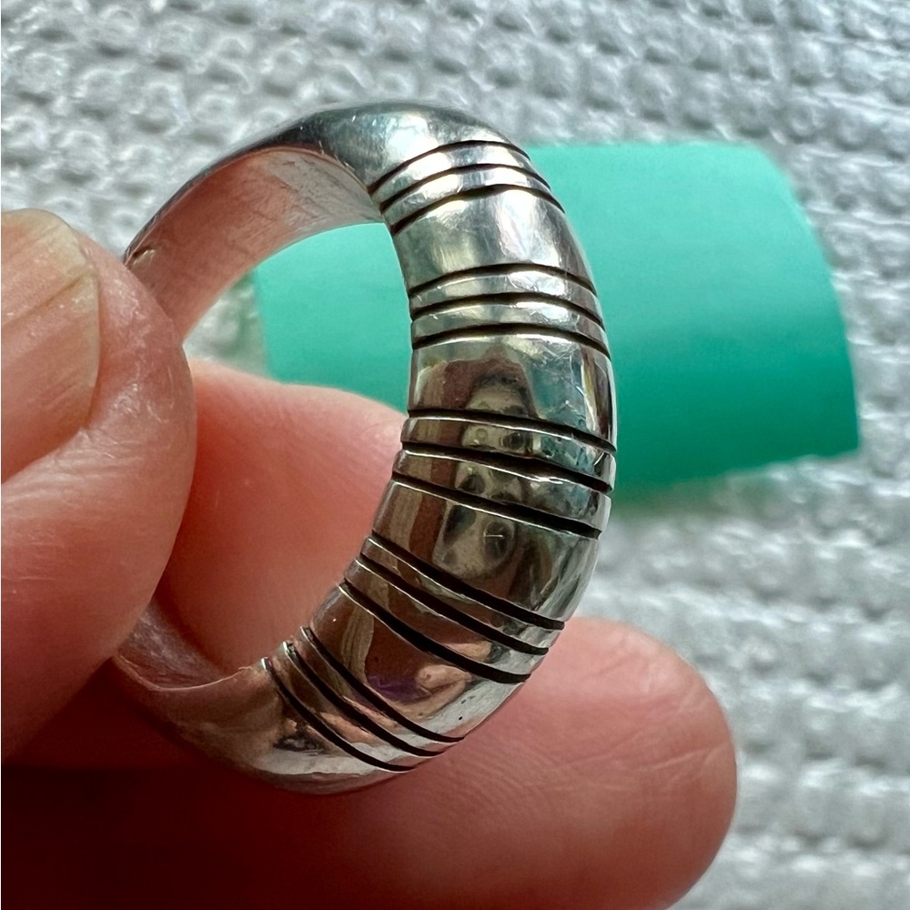 Elegant Silver Striped Band Ring